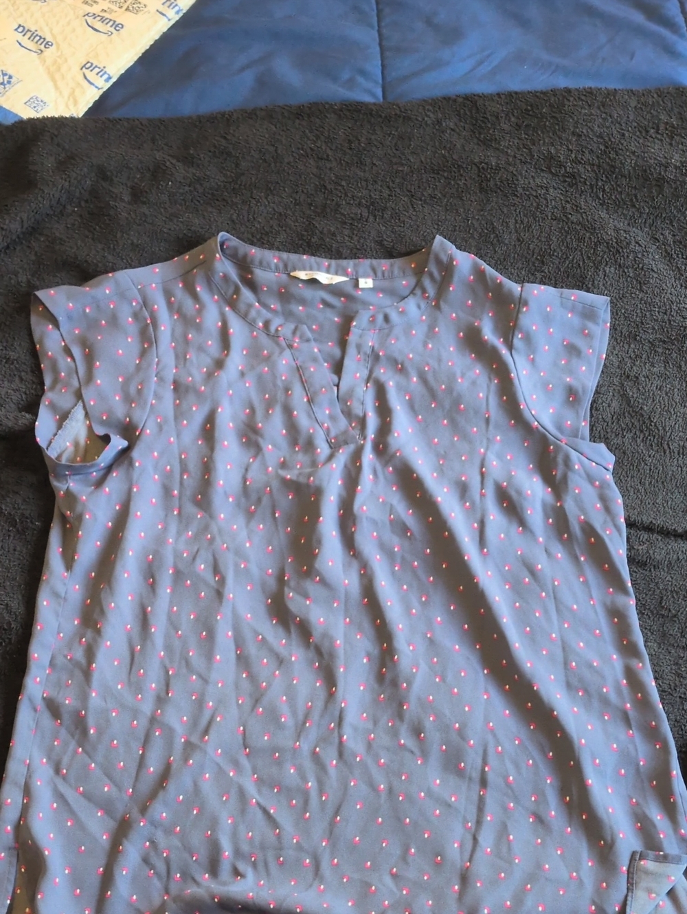 Reitmans Slate Blue Cap Sleeve Blouse with Pink Dot Print